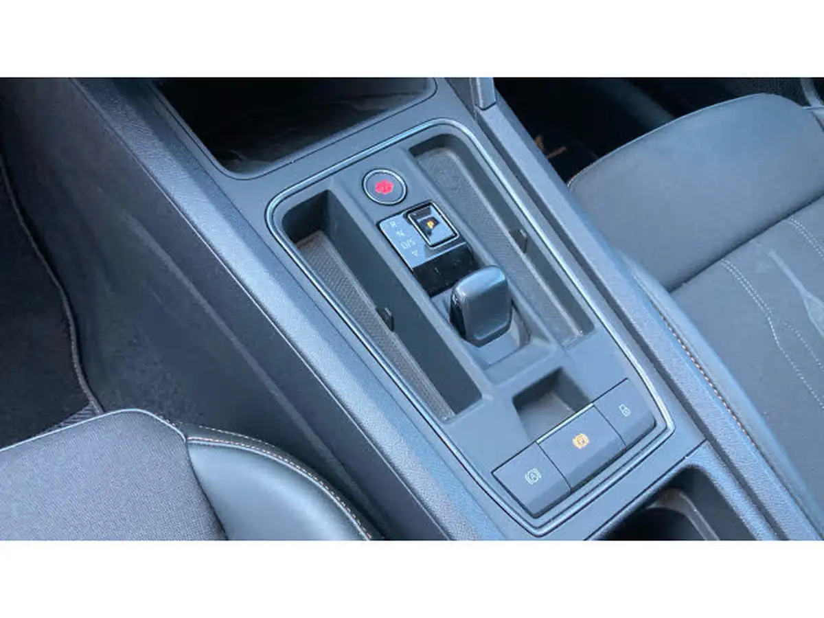 2024-cupra-leon-nf-20-tsi-vz2-design-edition-300ps-hatchback-big-12