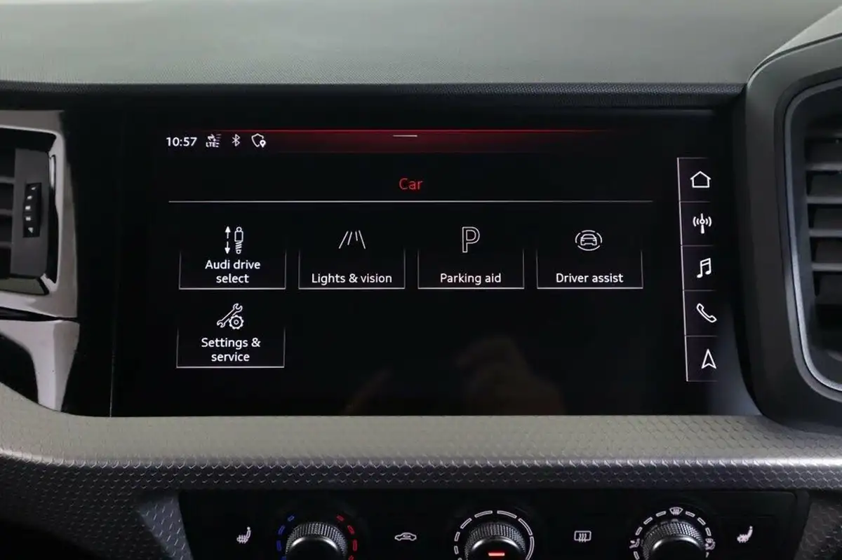 2020-audi-a1-15-35-tfsi-s-line-tronic-big-46
