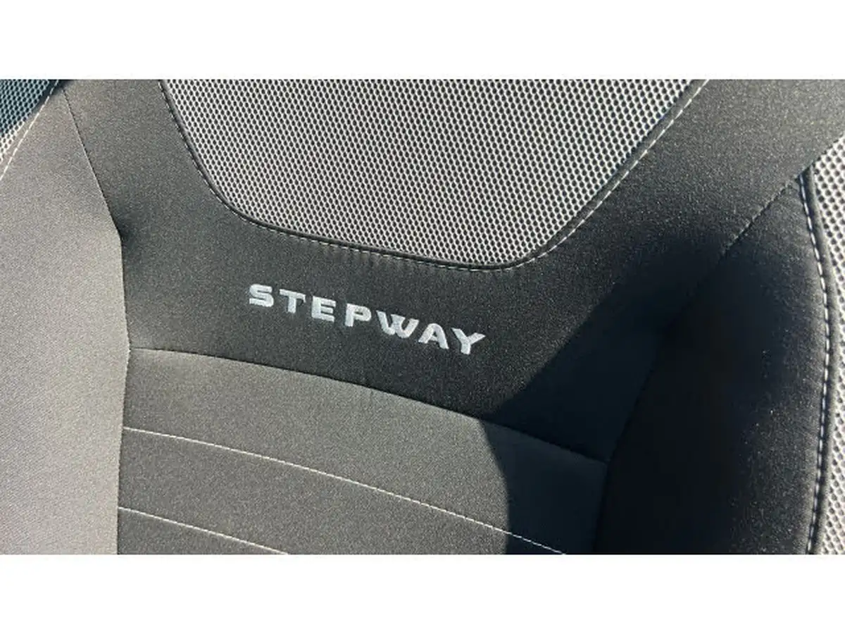 2017-dacia-sandero-stepway-09-tce-laureate-big-21