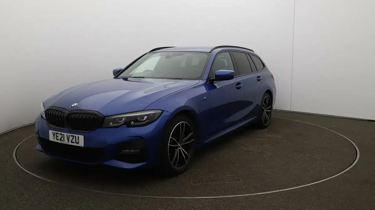 2021-bmw-3-series-20-330e-m-sport-touring-5d-big-28