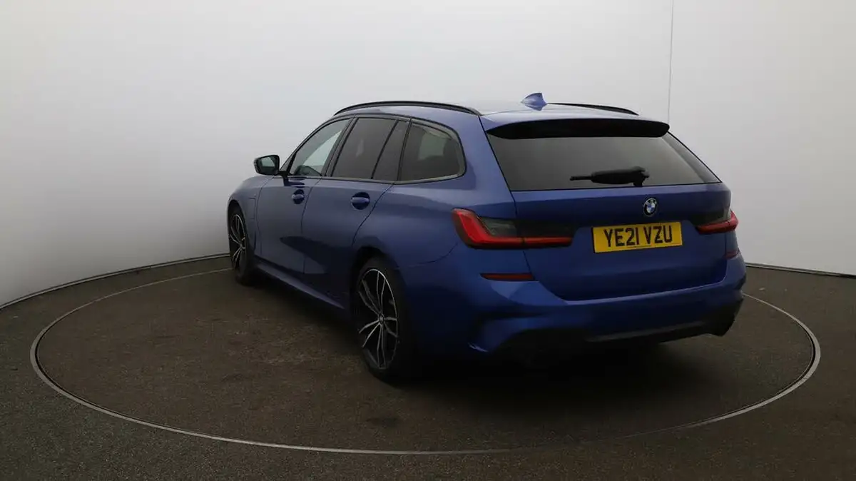 2021-bmw-3-series-20-330e-m-sport-touring-5d-big-52