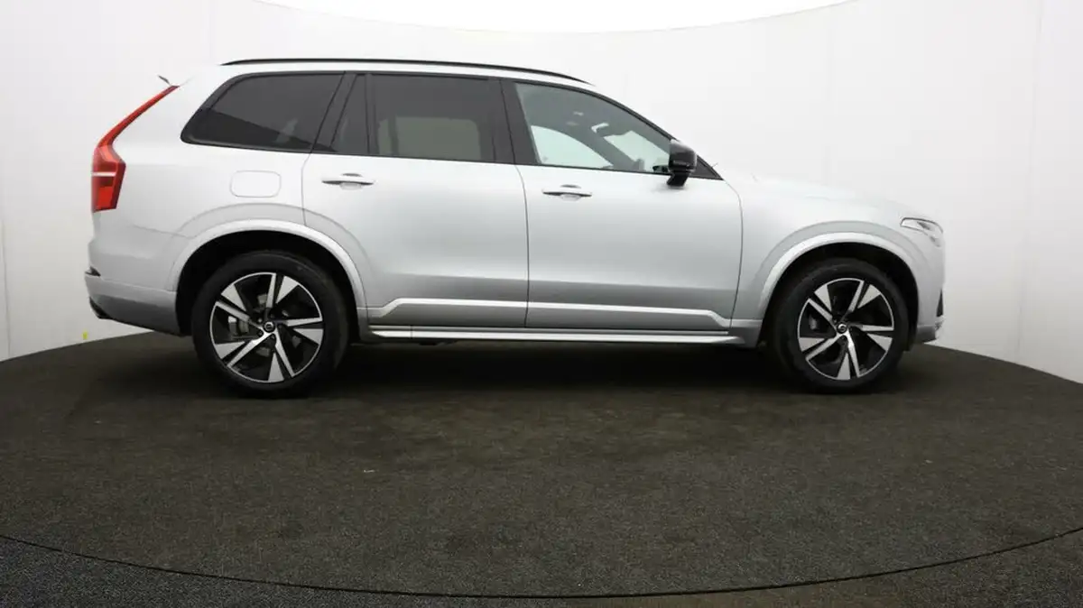 2021-volvo-xc90-20td-b5-r-design-big-29