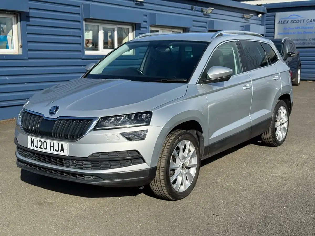 2020-skoda-karoq-10-tsi-se-l-115ps-big-12