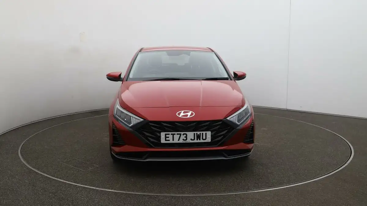 2024-hyundai-i20-10-t-gdi-premium-two-tone-roof-big-2