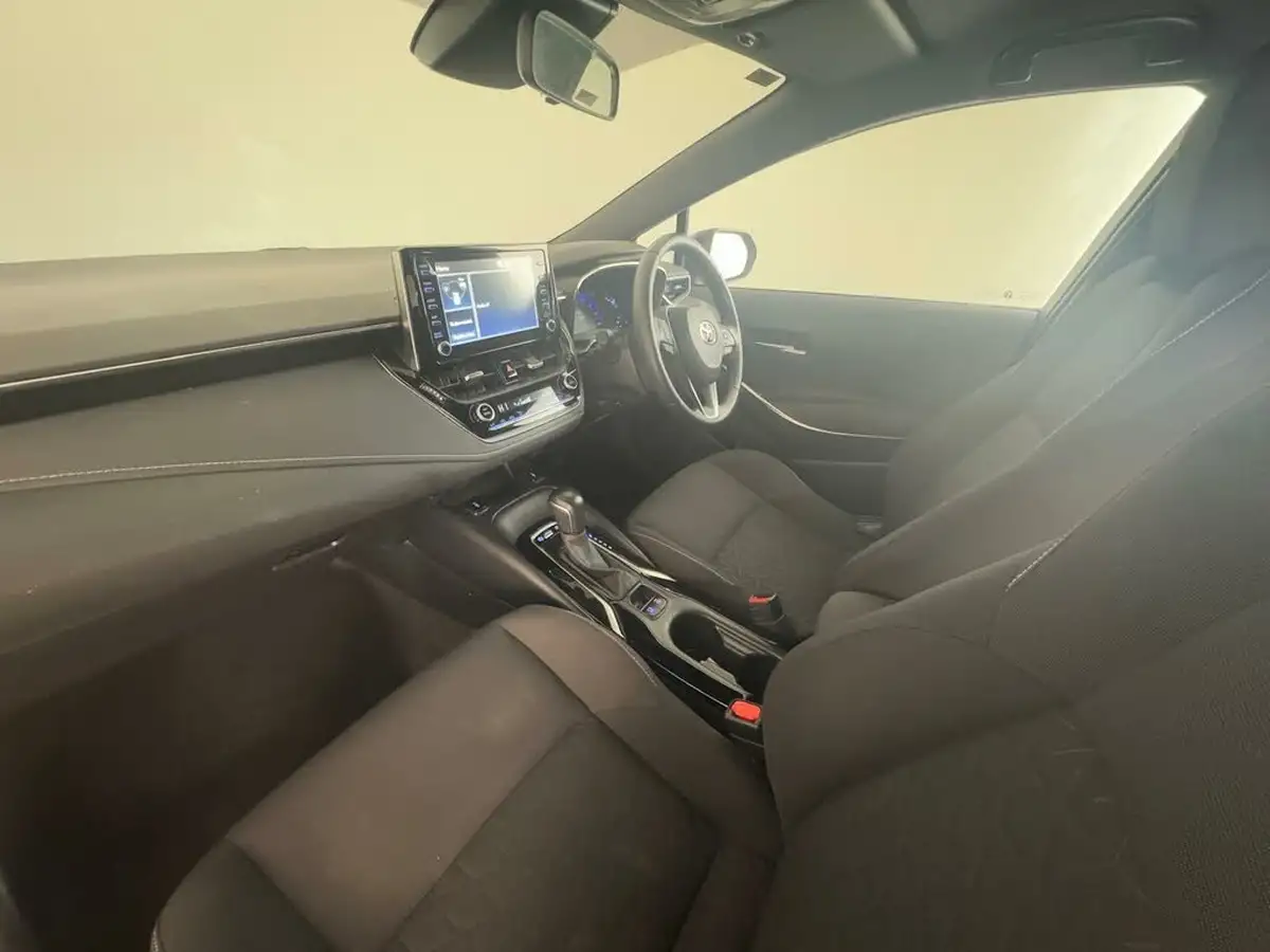2021-toyota-corolla-18-vvt-i-icon-spare-wheel-hatchback-5d-big-12