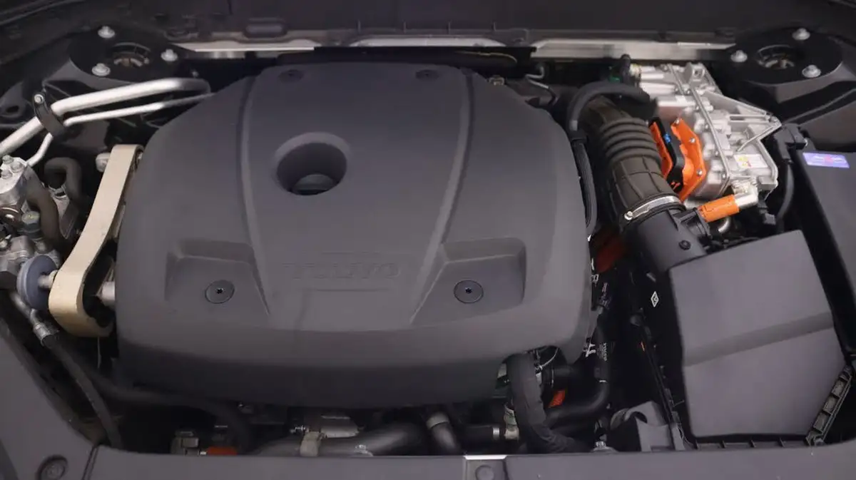 2021-volvo-xc90-20-t8-inscription-390bhp-big-18
