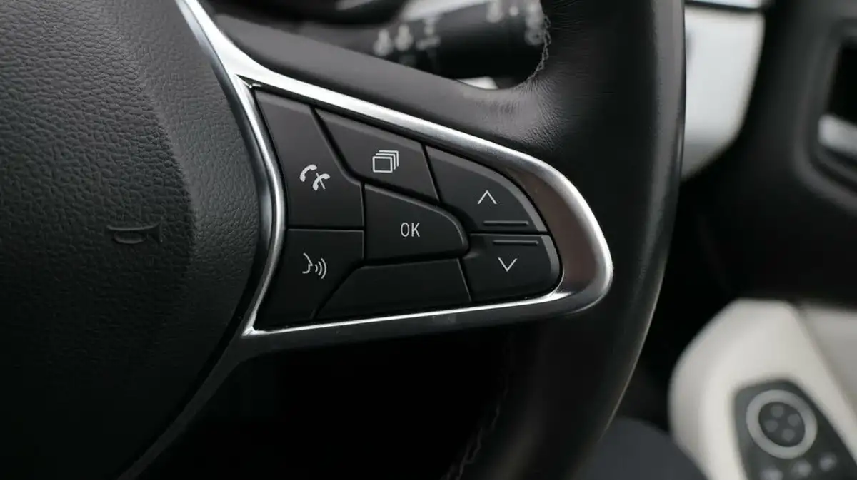 2021-renault-clio-10-tce-s-edition-100bhp-big-23