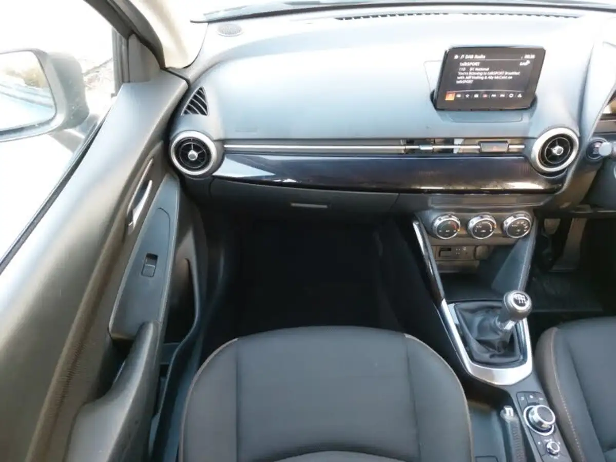2022-mazda-mazda2-15-skyactiv-g-se-l-big-9