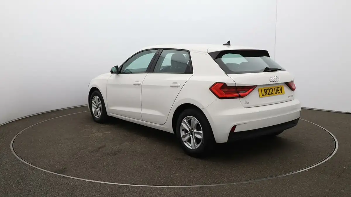 2022-audi-a1-10-25-tfsi-technik-big-54