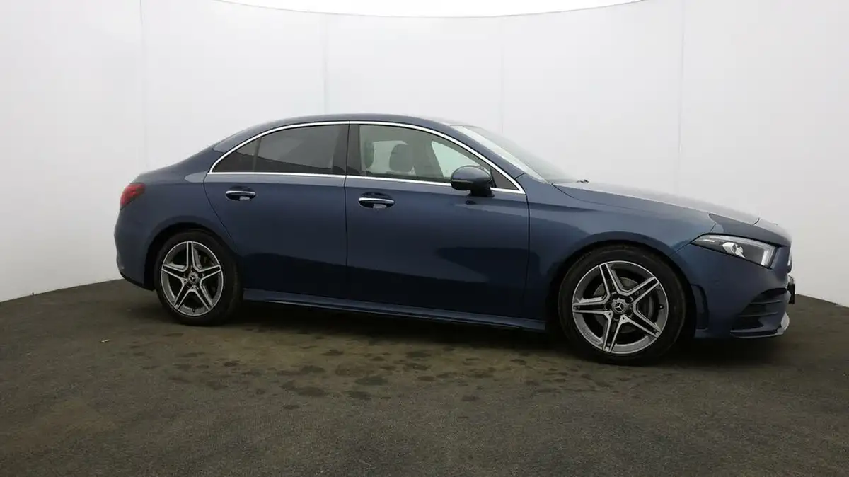 2020-mercedes-benz-a-class-13-a200-amg-line-premium-saloon-4d-7g-dct-big-42