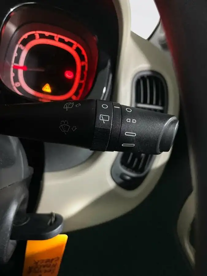 2014-fiat-panda-12-lounge-big-17