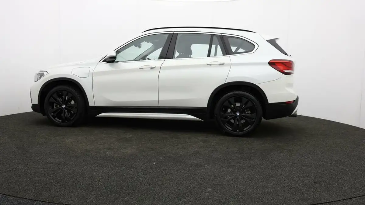 2021-bmw-x1-15-xdrive-25e-phev-sport-big-62