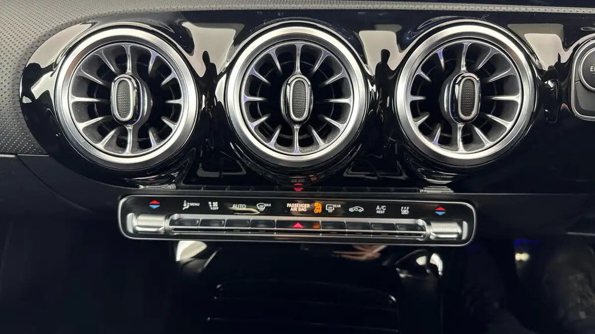2021-mercedes-benz-cla-13-cla-250e-amg-line-premium-shooting-brake-5d-big-18