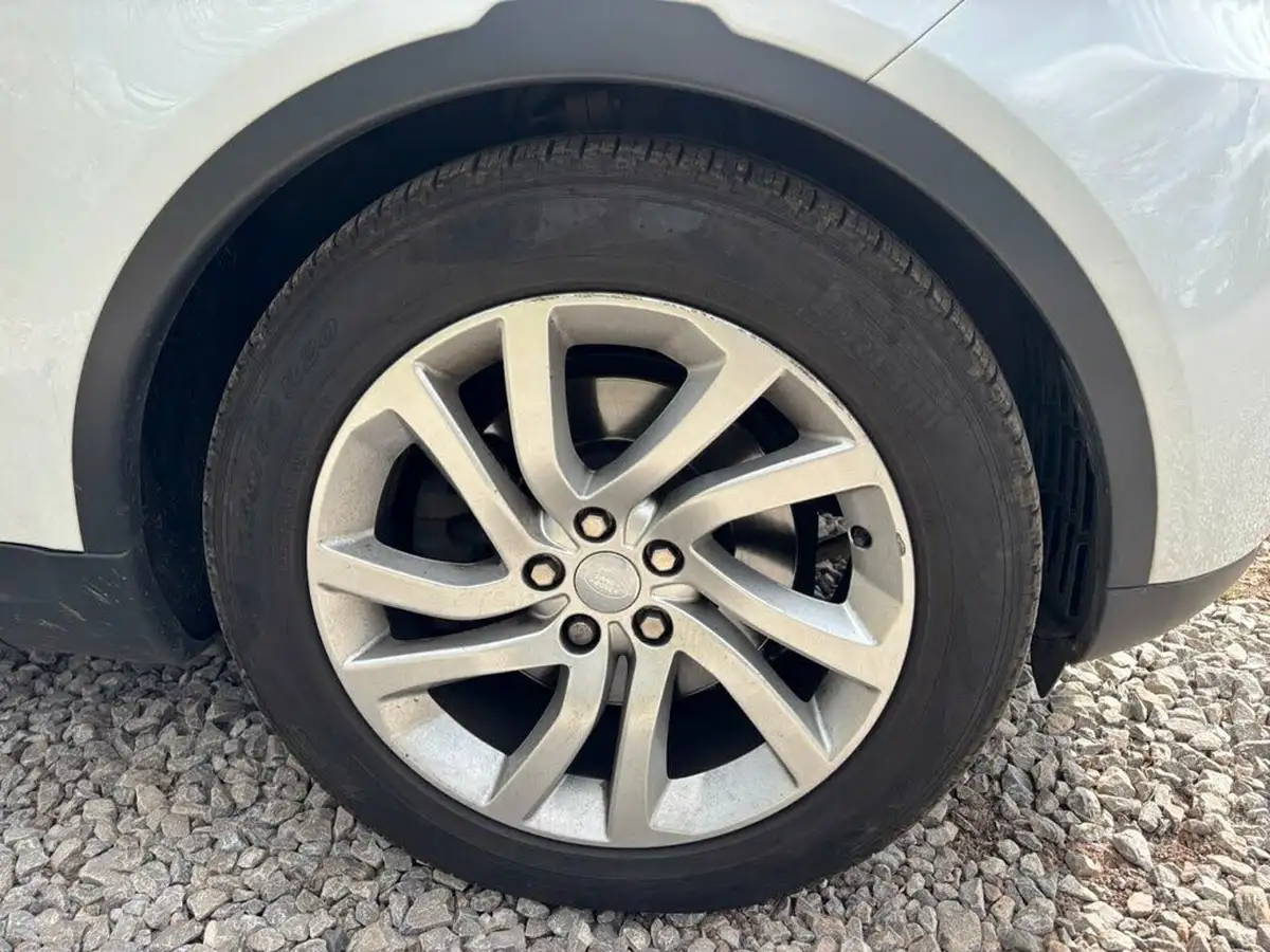 2018-land-rover-discovery-20sd4-hse-240pse6-4wd-panel-van-auto-big-11