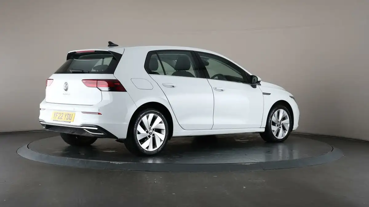 2022-volkswagen-golf-20tdi-style-150ps-hatchback-dsg-big-64