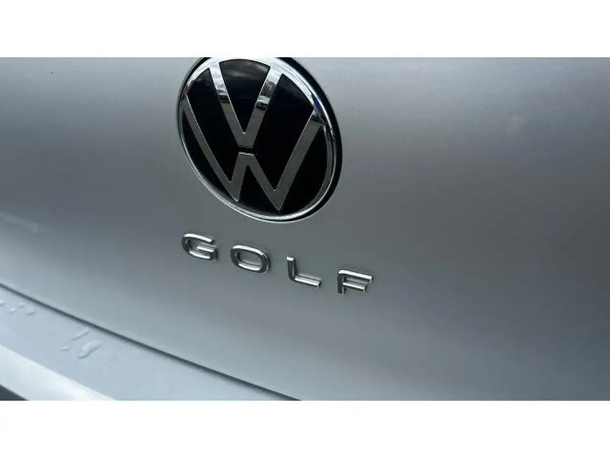 2023-volkswagen-golf-20tdi-life-hatchback-dsg-big-7