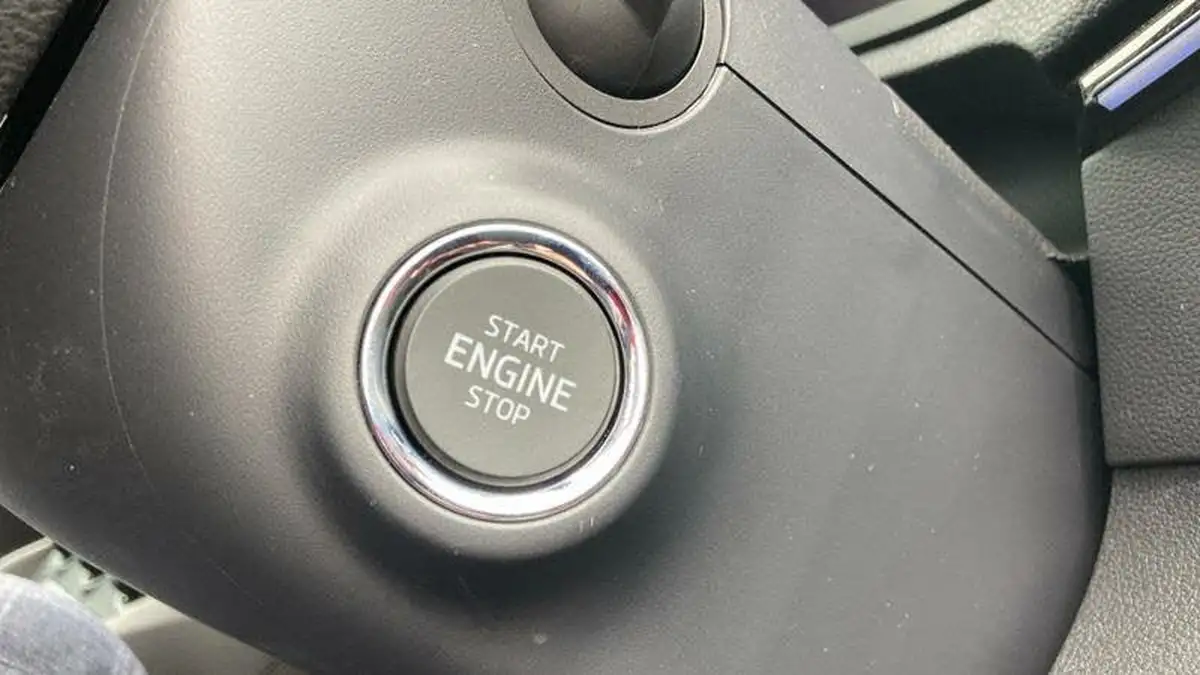 2025-skoda-karoq-20tdi-sportline-edition-big-17