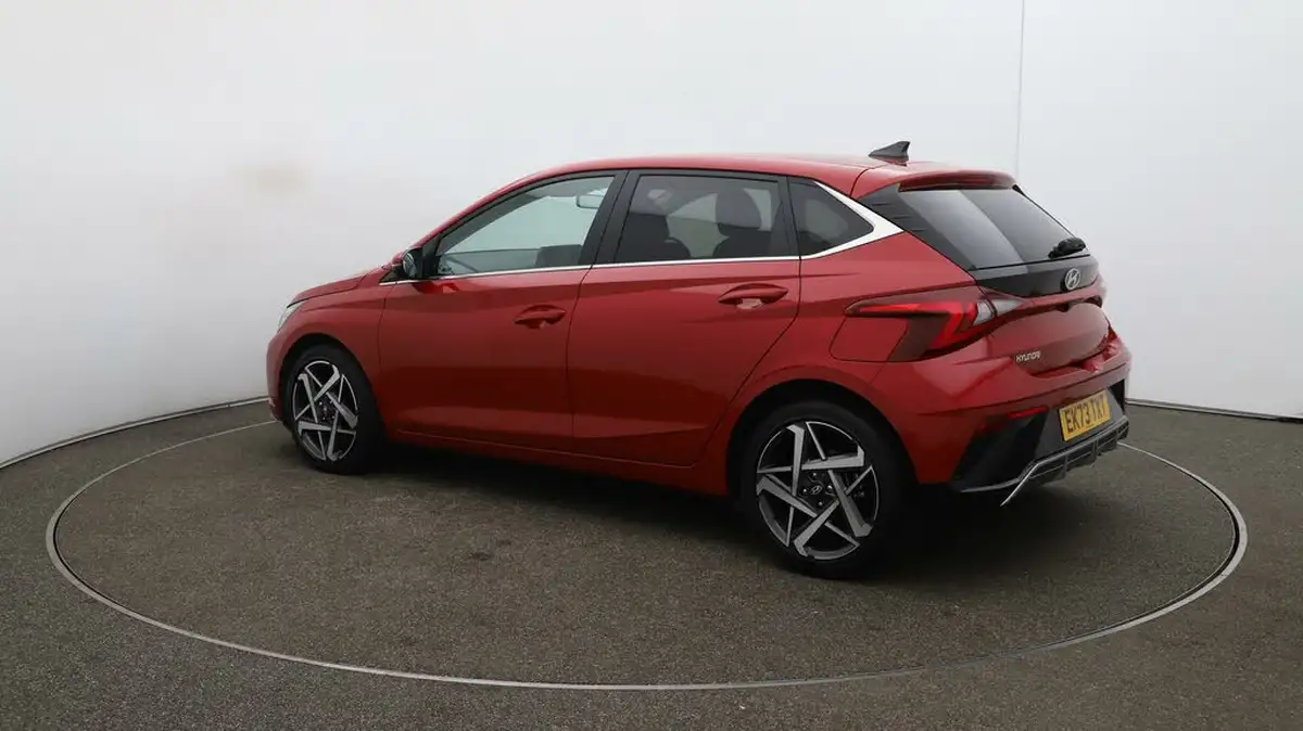 2024-hyundai-i20-10-t-gdi-premium-big-29