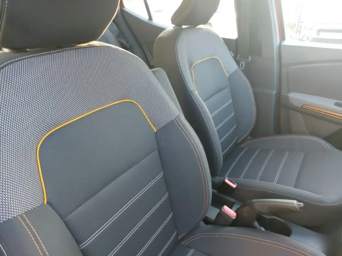 2022-dacia-sandero-stepway-10-tce-comfort-90bhp-big-12