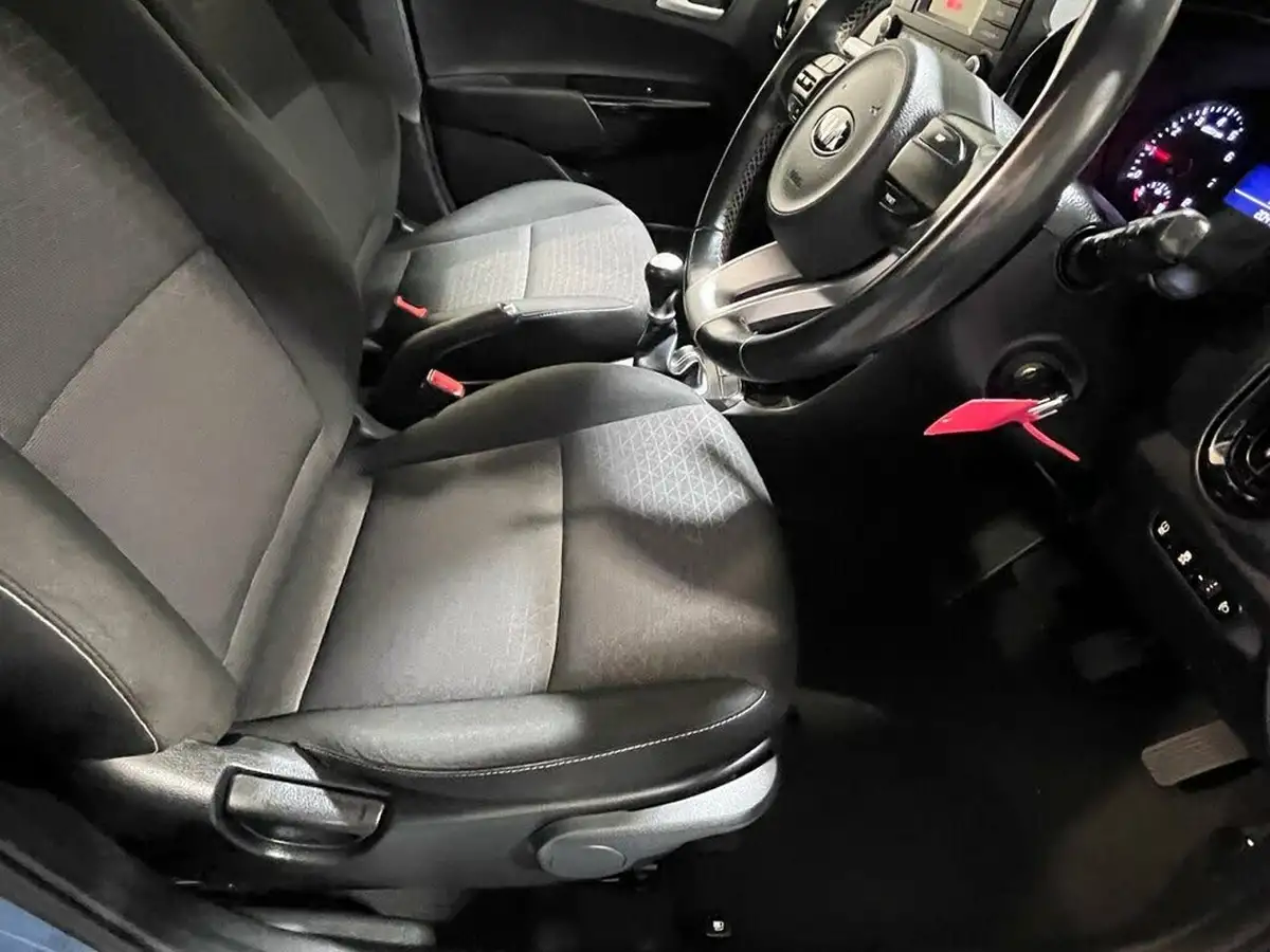 2018-kia-picanto-10-2-65bhp-adap-big-10