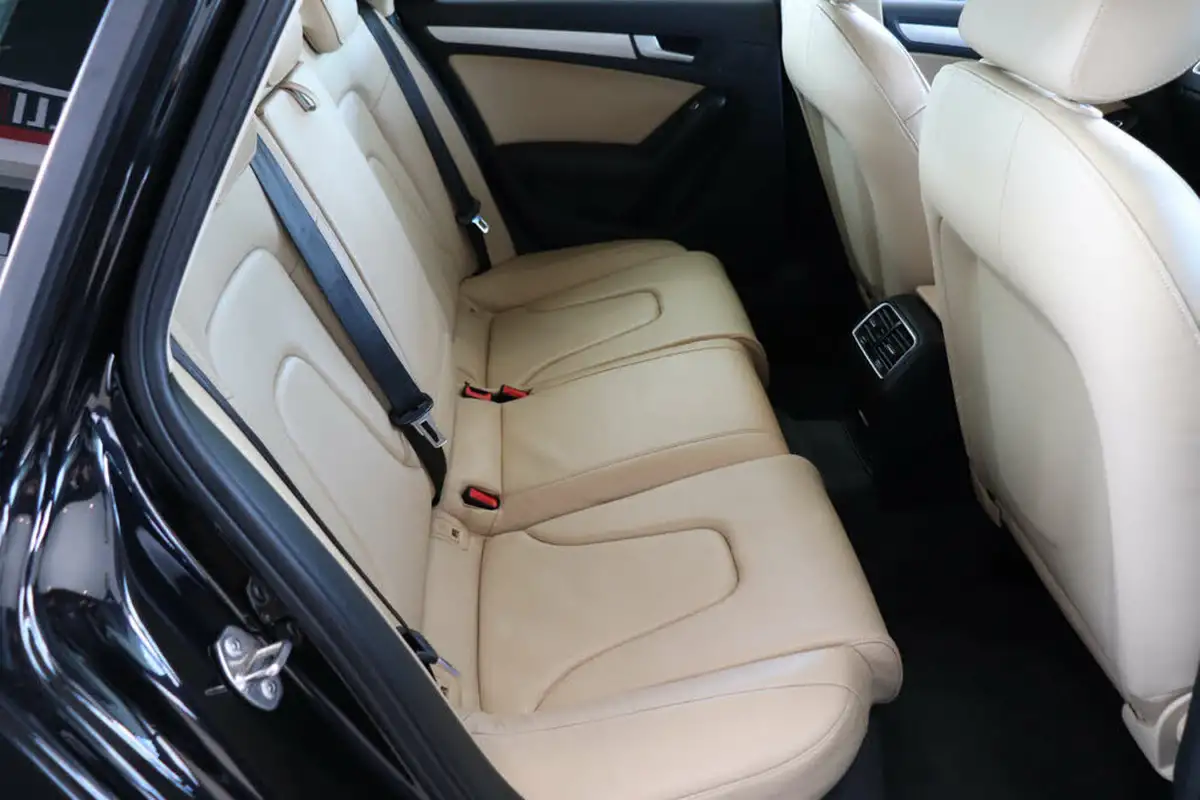 2014-audi-a4-avant-20td-se-technik-177ps-avant-big-24