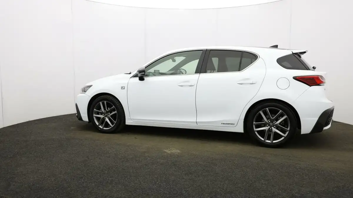 2019-lexus-ct-200h-18-f-sport-big-63