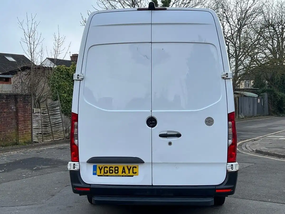 2018-mercedes-benz-sprinter-21cdi-311-l2h1-panel-van-rwd-eco-gear-360-big-3
