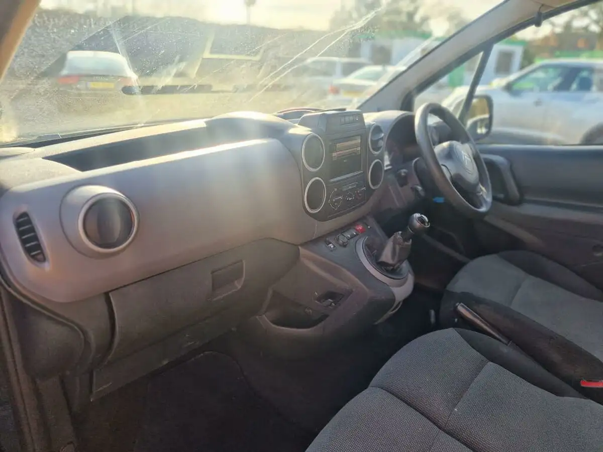 2017-citroen-berlingo-16td-l1625-enterprise-special-edition-16bluehdi-75eu6-panel-big-11
