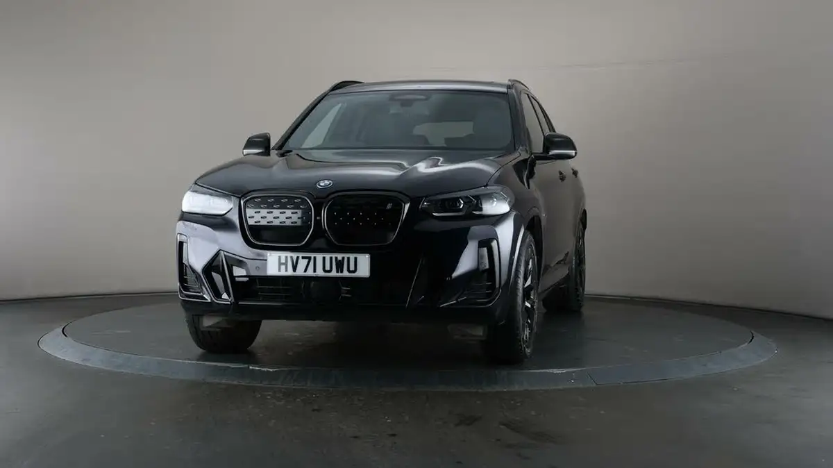 2021-bmw-ix3-e-m-sport-pro-big-40