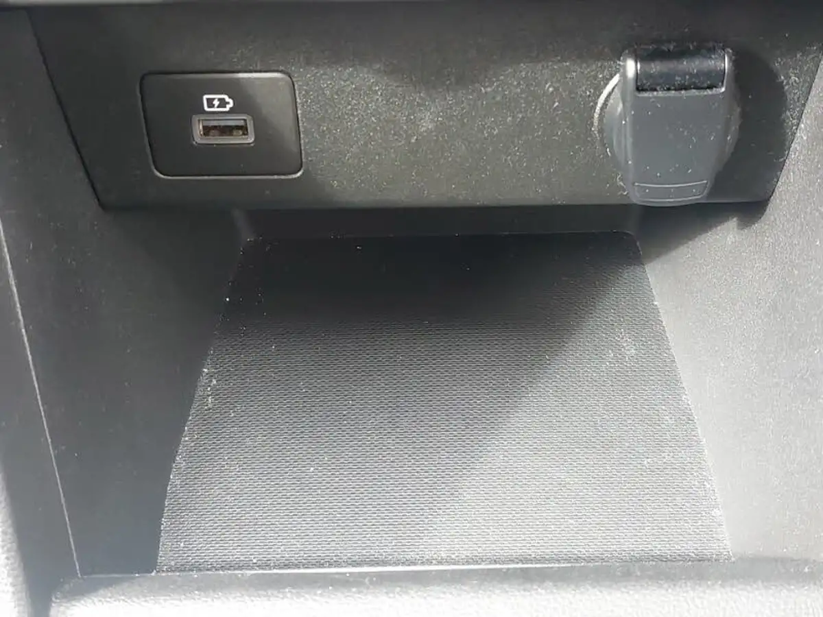 2022-dacia-sandero-10-tce-comfort-90bhp-big-14