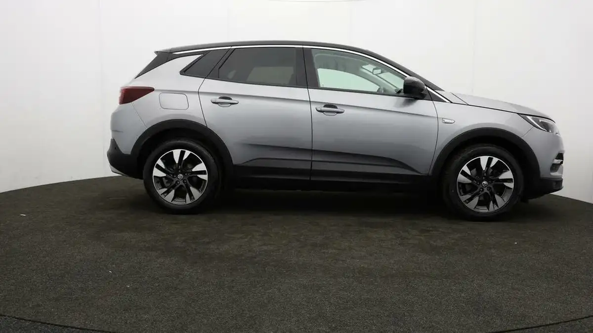 2020-vauxhall-grandland-x-12-sri-nav-auto-big-31