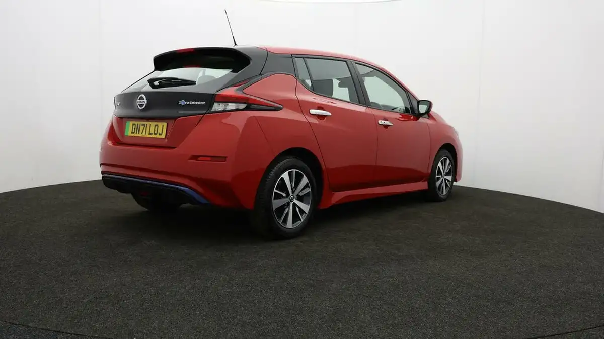 2021-nissan-leaf-e-acenta-big-76
