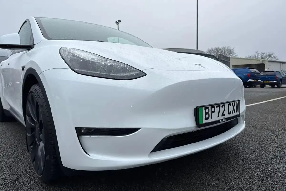 2023-tesla-model-y-e-performance-big-16