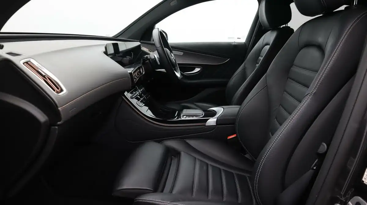 2022-mercedes-benz-eqc-e-eqc-400-amg-line-big-14