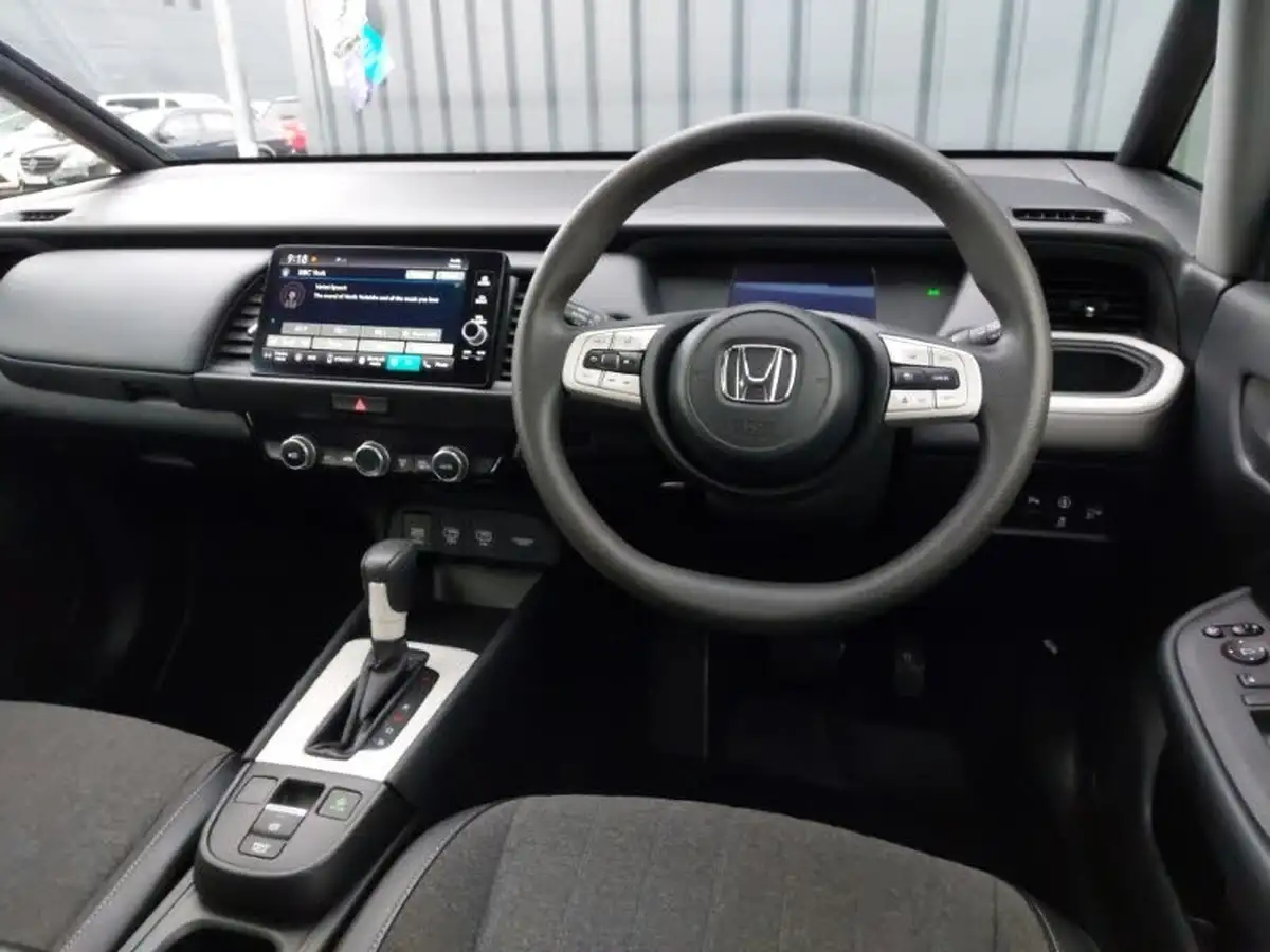 2021-honda-jazz-15-i-mmd-sr-109ps-big-6