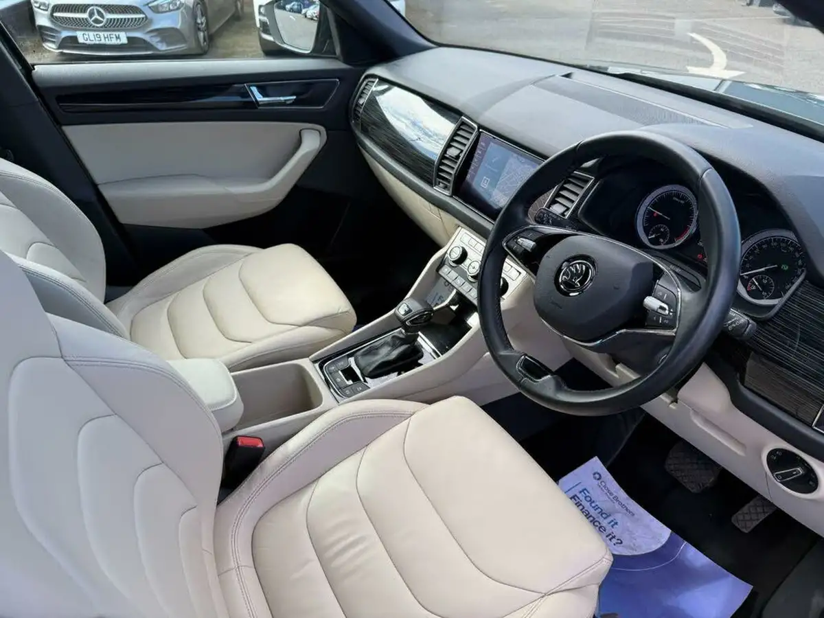 2021-skoda-kodiaq-20tdi-se-l-200ps-4x4-scr-dsg-big-17