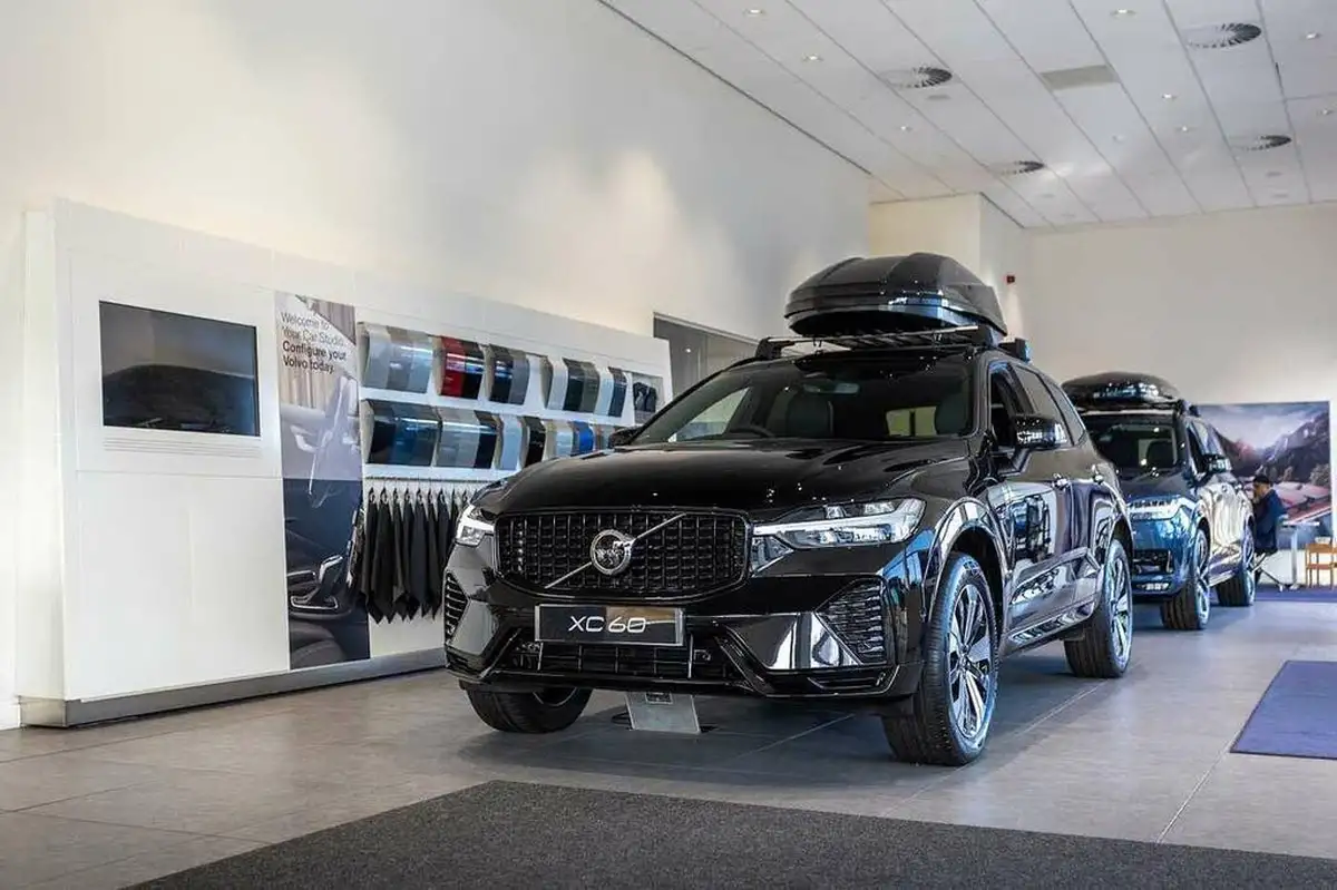 2021-volvo-xc60-20td-b4-momentum-awd-big-1