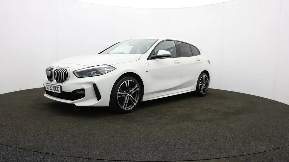 2022-bmw-1-series-15-118i-m-sport-lcp-big-2