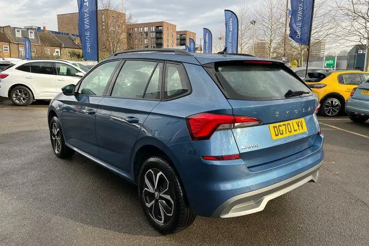 2020-skoda-kamiq-15-tsi-se-big-33