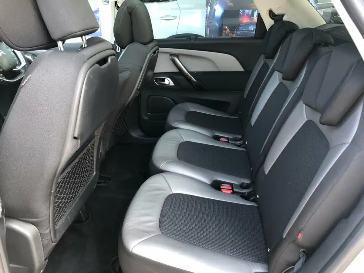 2013-citroen-c4-picasso-16e-hdi-exclusive-airdream-etg6-big-31
