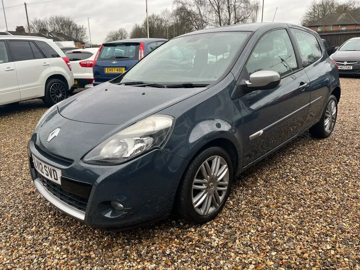 2012-renault-clio-12-dynamique-tom-tom-tce-100bhp-hatchback-3d-big-9