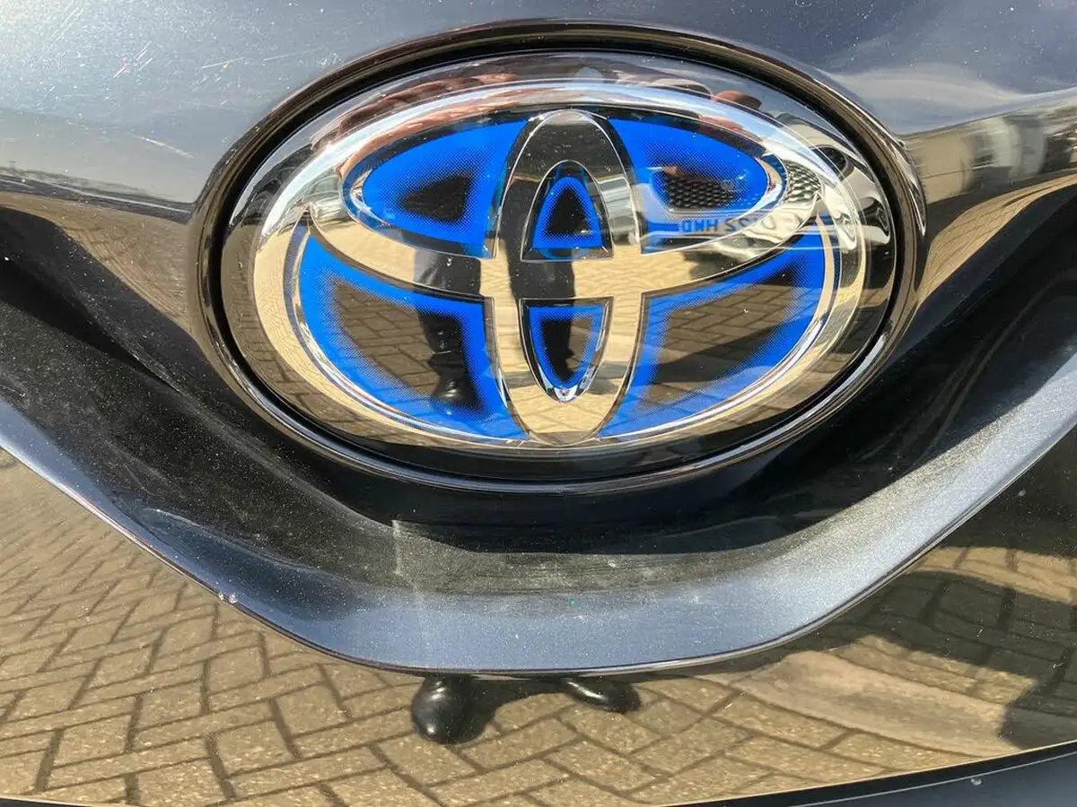 2023-toyota-c-hr-18-vvt-i-design-120bhp-big-28