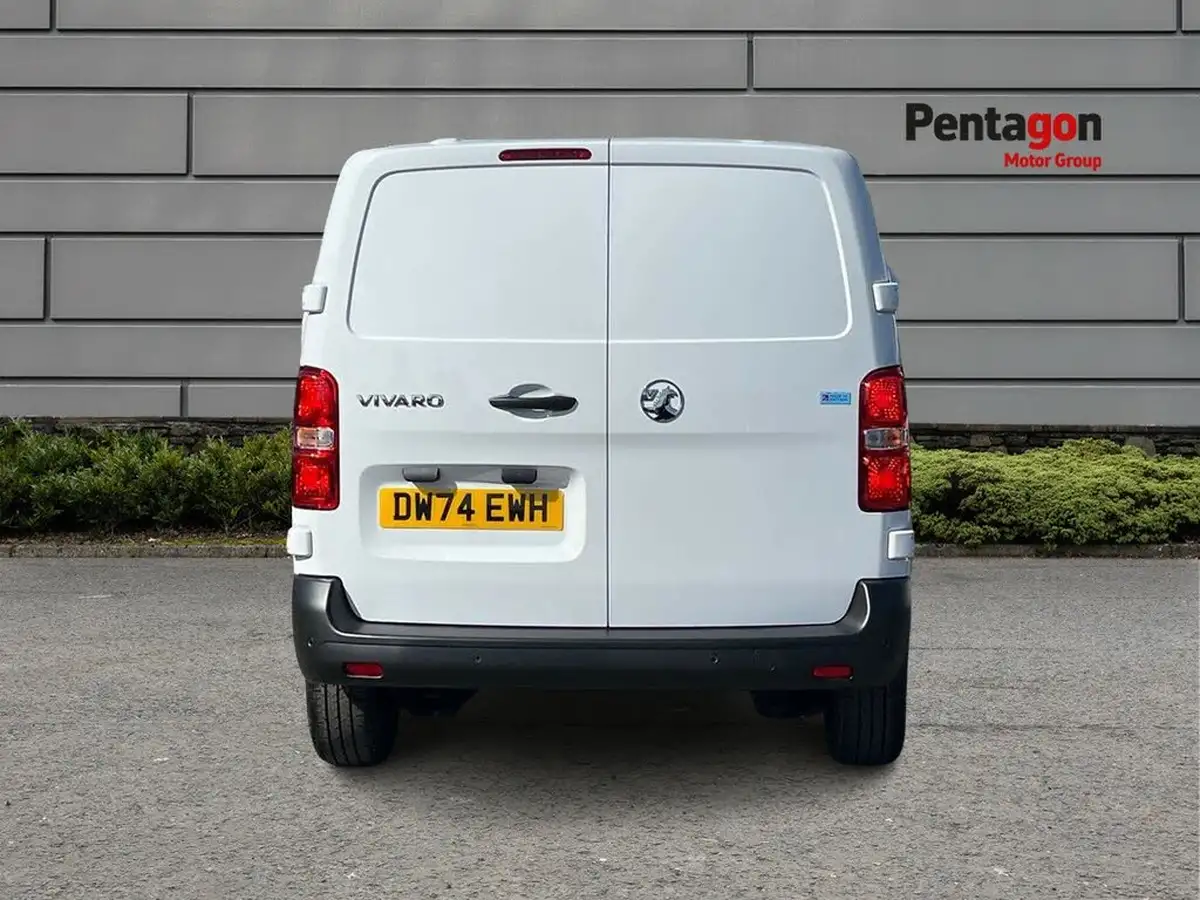 2025-vauxhall-vivaro-20td-prime-panel-auto-big-15