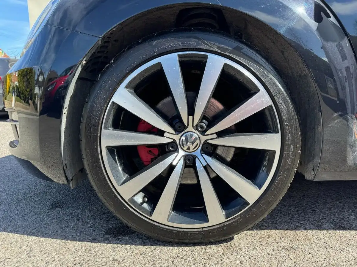 2014-volkswagen-beetle-20-turbo-silver-tsi-210ps-dsg-big-10