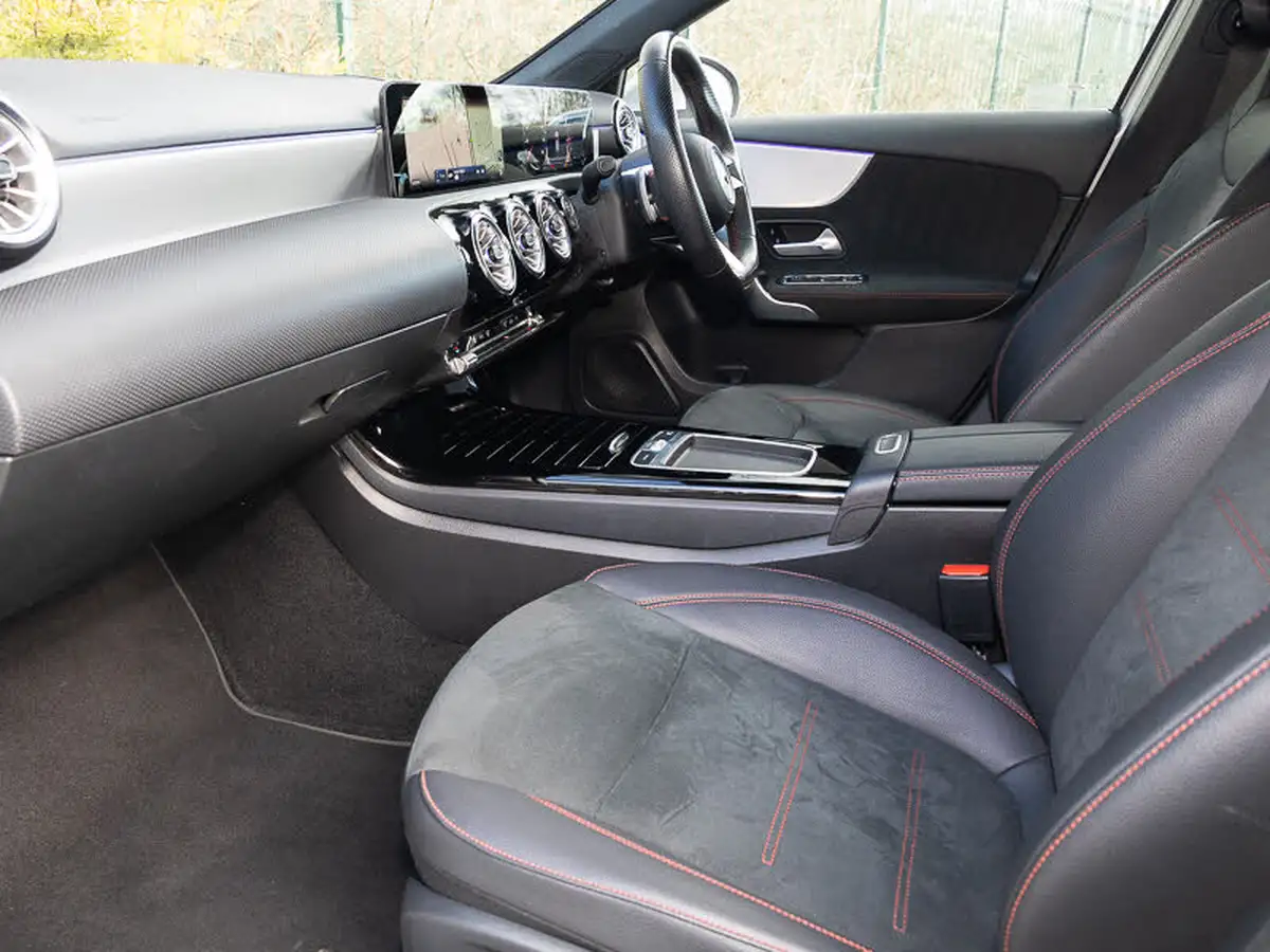 2023-mercedes-benz-a-class-13-a200-amg-line-executive-hatchback-5d-big-4