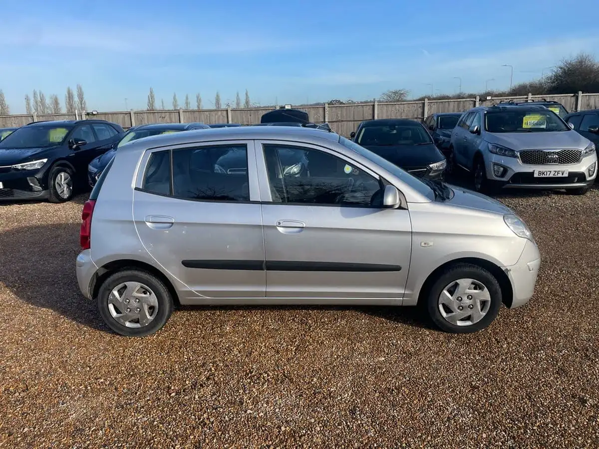 2010-kia-picanto-10-picanto-1-60bhp-big-7