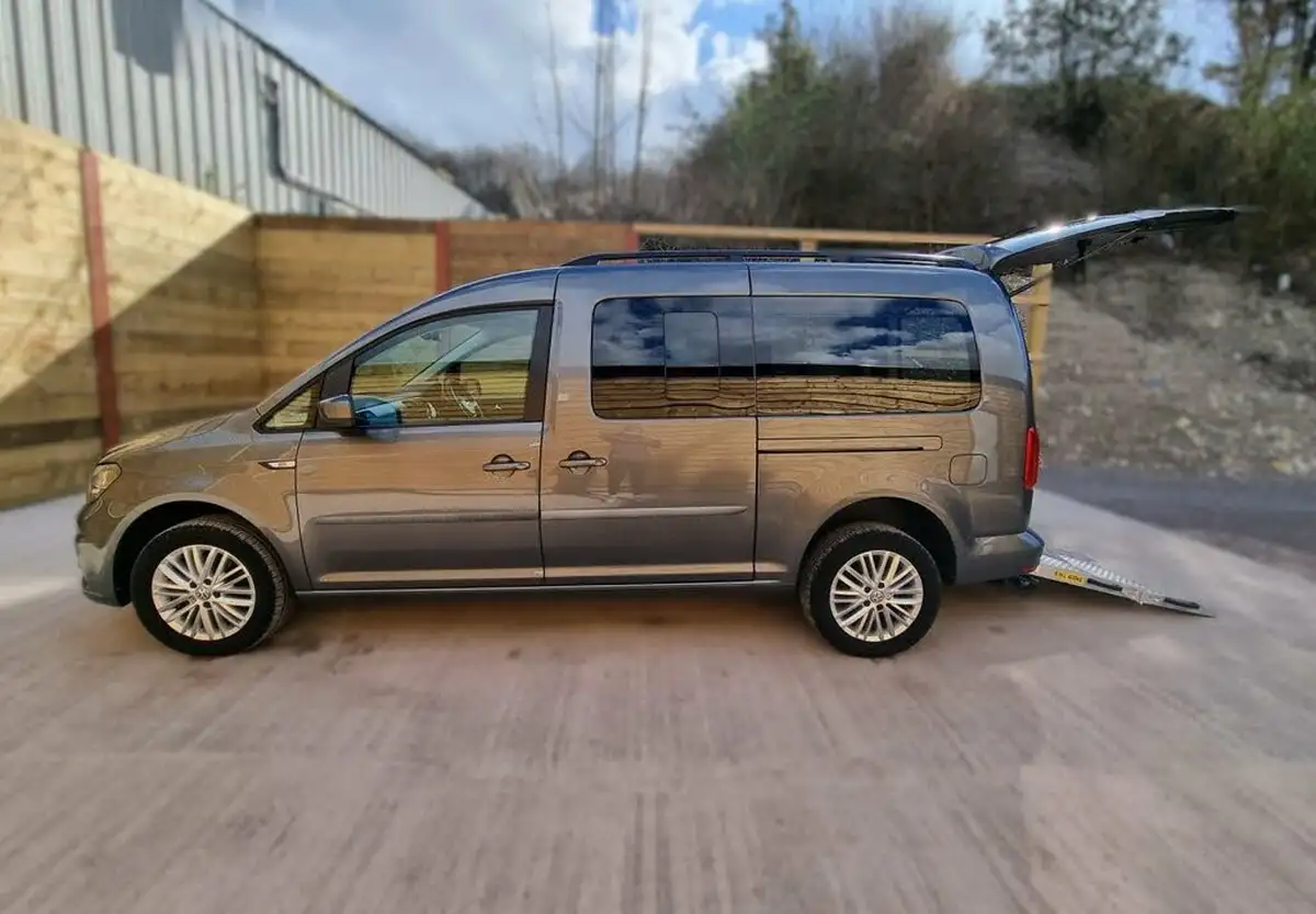 2020-volkswagen-caddy-maxi-life-20tdi-c20-102ps-dsg-big-16