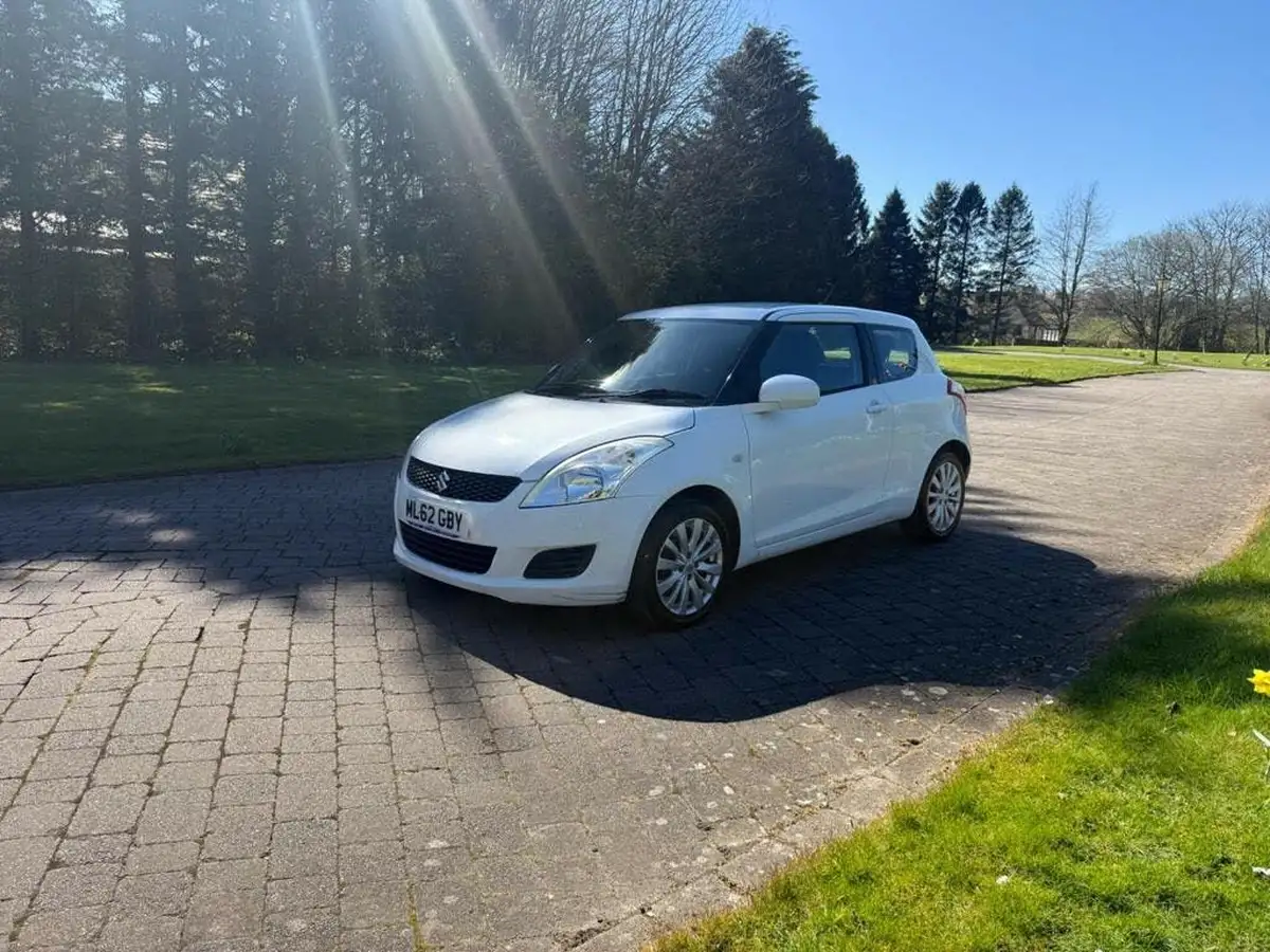 2013-suzuki-swift-12-sz3-93bhp-3d-big-1