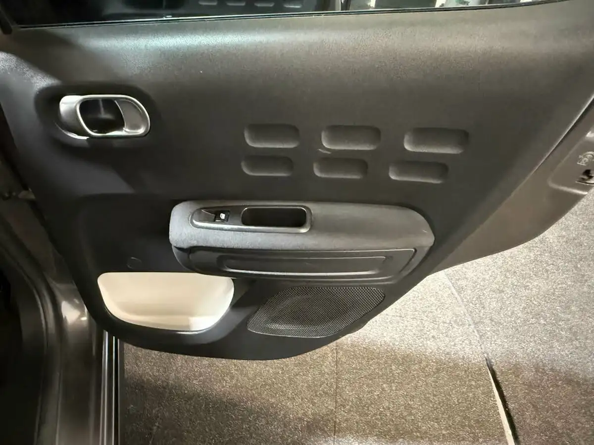 2018-citroen-c3-12-puretech-flair-82ps-big-40