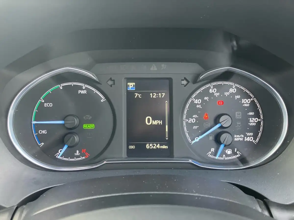 2020-toyota-yaris-15-vvt-i-y20-98bhp-hybrid-1497cc-e-cvt-big-13